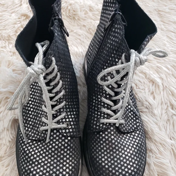 Dr. Martens new without Box size 5 Ladies 1460 Pascal Boot star boots - Picture 16 of 16